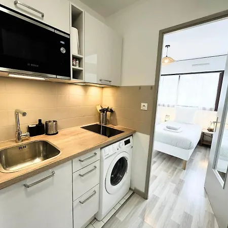 Le Rev'aix Balcon Et Parking Apartment