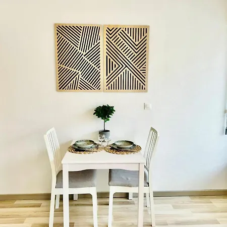 Le Rev'aix Balcon Et Parking Prive Appartamento Aix-les-Bains